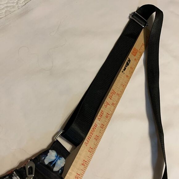 Soyater multi zipper compartment crossbody novelty nylon bag w/butterfly detail. - Picture 9 of 12